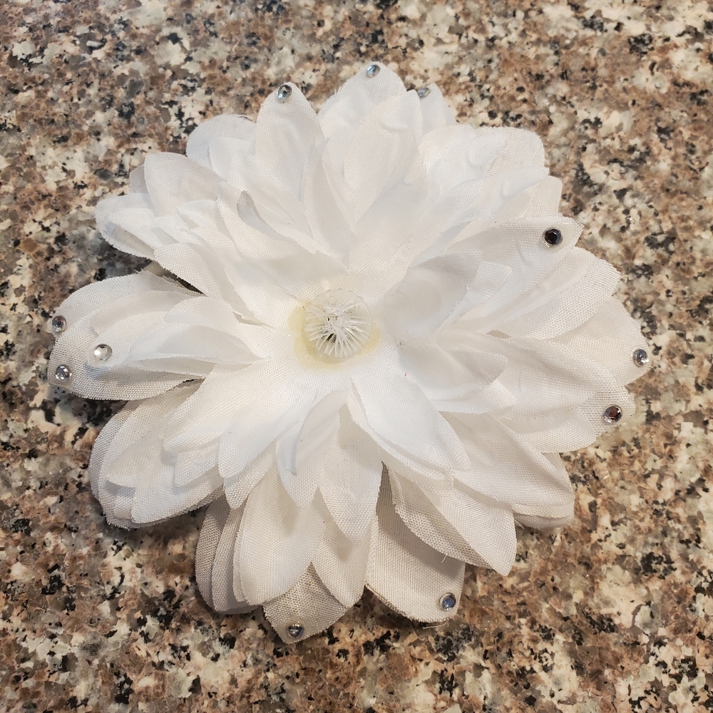 White Flower Hair Tie & Pin